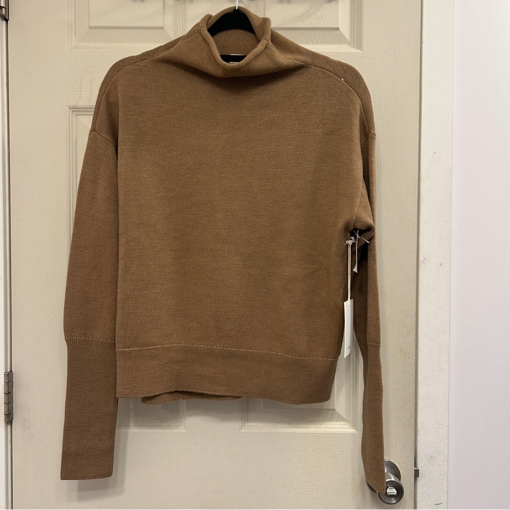 Wilfred Women's Tan Sweater